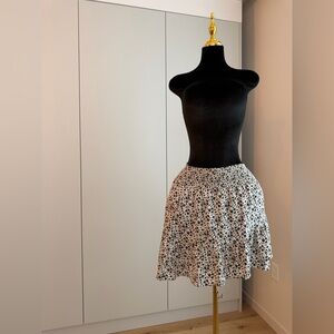 Black & White Lined Floral Tierd Mini Skirt